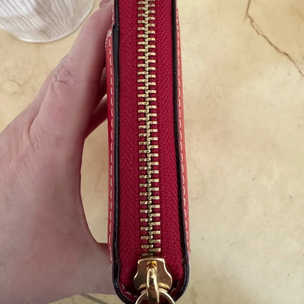 Kate Spade Neda Wellesley Red Leather Zip Around Wallet EUC - Picture 9 of 12